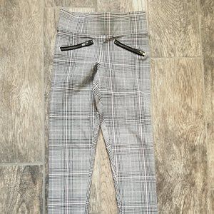 Old Navy Plaid Skinny Pants Girl's Size 8